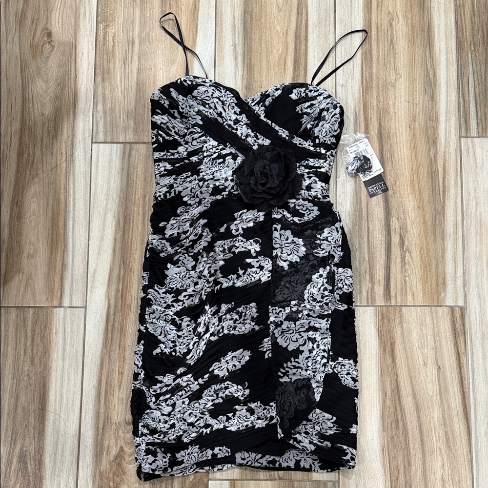 Adrianna Papell Strapless Black and White Dress - Picture 1 of 5
